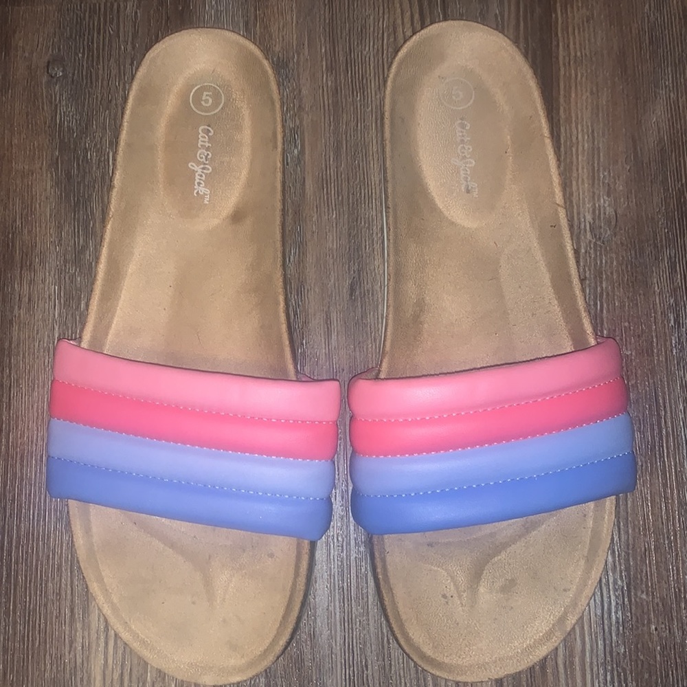 Sandals - Picture 2 of 3